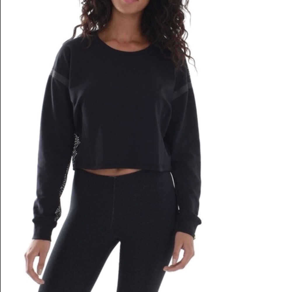 Nike cropped black sweatshirt